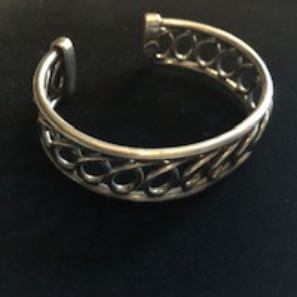 Ralph Lauren Spiral Design Bangle Bracelet *NWOT* - Picture 5 of 5